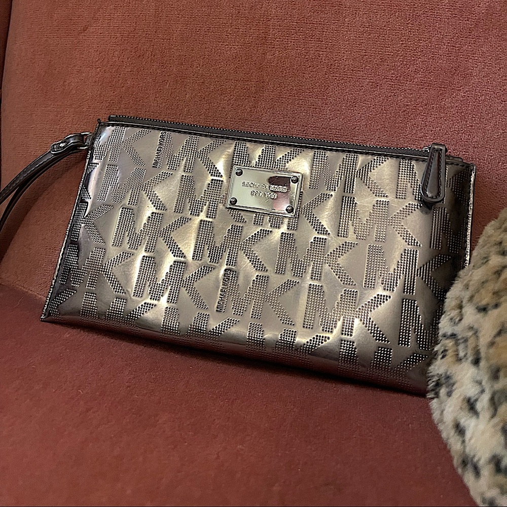 Michael Kors Wristlet Clutch